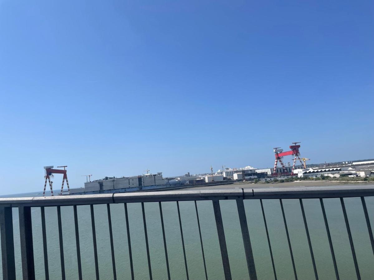 Cosy Avec Terrasse, Proche Chantiers Et Airbus *